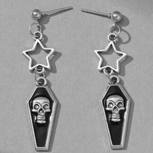 NWOT Alternative Halloween Emo Gothic Skull Star Retro Punk Dangle Earrings